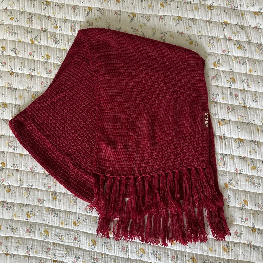Taylor Swift RED All Too Well scarf